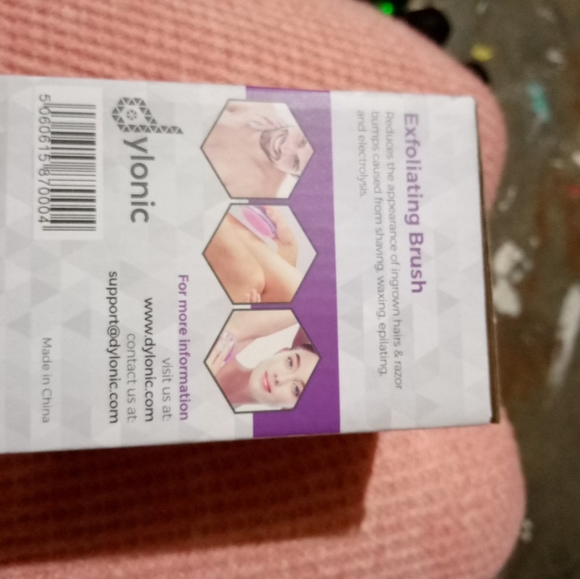 Dylonic exfoliating brush and tweezers set razor bumps and ingrown hairs be gone - Picture 5 of 8